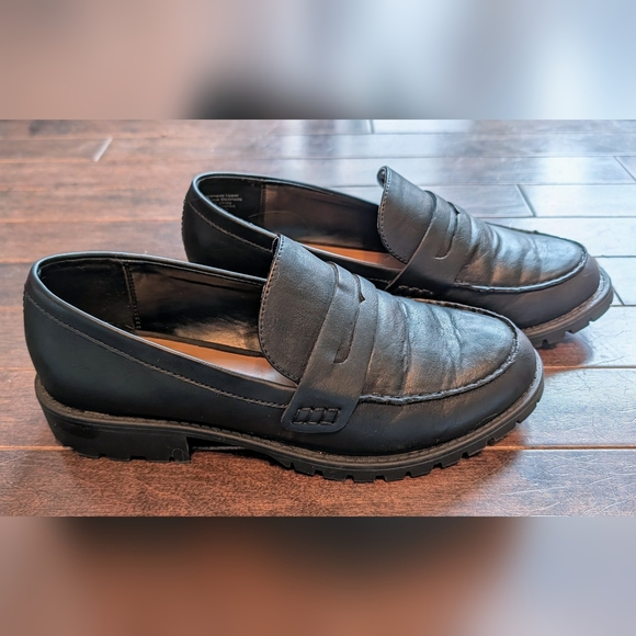 Style & Co Chunky Lug Sole Loafers – Black – Like New – Size 7 – Faux Leather - Picture 3 of 6